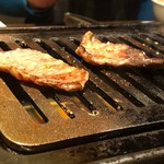 あか牛焼肉専門 和牛一頭流 肉萬 - 