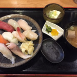 Wadokoro Sasaki - 生寿司定食950円