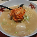 らーめん世界 - らーめん［旨味醤油豚骨］