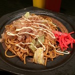 Manryu - H.31.2.28.夜 ぶた焼きそば(ソース) 880円