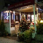 シュクレペール - クリスマスシーズンの外観