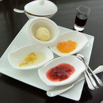 カフェアロンジ - クロテッドクリーム・ジャム・メイプル