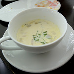 カフェアロンジ - クラムチャウダー