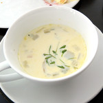 カフェアロンジ - クラムチャウダー