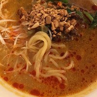 中国料理 大湖苑  - 担々麺 ( ´θ｀) めん見せ