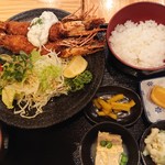 ダイニングてっちゃん - 料理写真:大エビフライ定食