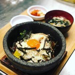 Chingu To Koko De - チーズ石焼きビビンバ定食