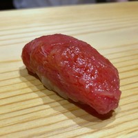 冨所 - 中トロ（はがしで）・・上品な脂と旨みを感じる品。