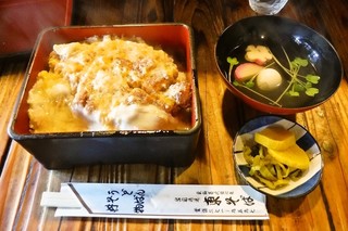 ぶたの敬愛する アル中カラカラ 動画をテーマに お店を紹介 食べログまとめ