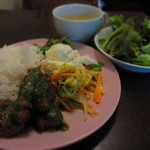 小さな街の食堂 cafe MISTY - 国産豚肩ロースのポークソテー ジェノベーゼソース