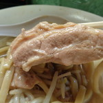 ラーメン二郎 - こっちの豚も