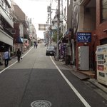 麺や庄の - 右手前にお店があります。