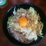 汁なしラーメン（750円）