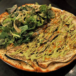 Dining Cafe Dai - 2種類のピッツァ（ハーフ＆ハーフ）