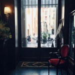 Antica Pasticceria Castino - 入り口は、 Piazza San Donato に面している
