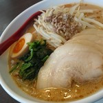 麺屋銀次 - 赤味噌チャーシュー麺