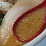 麺屋銀次 - スープも最近食べた味噌ラーメンの中では美味いほう。