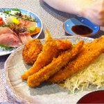 魚佐 - 刺身盛合せ、ミックスフライ
