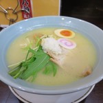 鶏白湯ラーメン らくらく亭 - 
