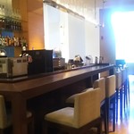 the lounge - 夜はバーとして…