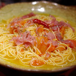 SOL - 本日のパスタ（生ハムパスタ） ミニサラダ付き (780円)