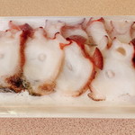 さしみ屋 十二銭 - 「タコの刺身：500円」冷蔵庫で凍ってしまい、ちょっとルイベ状態ですがｗ