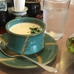 津々井 - このポタージュがまた美味い