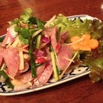 バンタイ - 辛いぞソーセージサラダ！