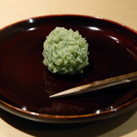 銀座 しのはら - ヨモギの金団