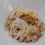 煮干中華ソバ イチカワ - 和え玉。お酢を回しかけて、味噌中華のスープをつけダレにすると最高に美味でした。