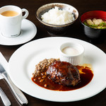 A：博多舞鶴ハンバーグ　＋１