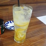 串焼き 巴 - 自家製甘夏シロップハイ（390円）