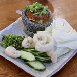 酒とタイ料理 ピッサヌローク - 豚肉とトマトのディップ（ナンプリックオーン）