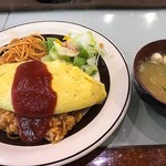 ダイニングカフェ 小伊万里 - オムライスセット