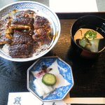 鰻 木屋 - 鰻丼　松（2150円）