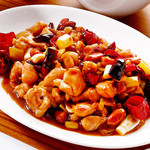 ★Stir-fried chicken and peanuts with chili peppers