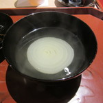 銀座うち山 - 新玉葱のお椀