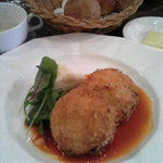 メイン：エビクリームコロッケ