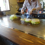 Hiroshima Yaki Katatsumuri - 製造過程