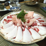 かたつむり - 猪、ツキノワグマ、穴熊 しゃぶしゃぶ 花山椒と