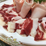 かたつむり - 猪、ツキノワグマ、穴熊 しゃぶしゃぶ 花山椒と