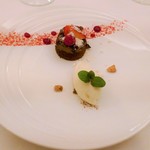 モン・フレーブ - フォンダンショコラルージュ　ミルクのアイスクリーム