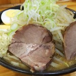 綾瀬 大勝軒 - 特製ラーメン豚拡大