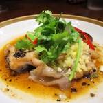 蓮香 - 鶏肉の傣族スパイス腐乳蒸し