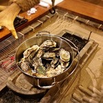 囲炉裏料理わ - 蒸し牡蠣！