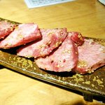 飛騨牛一頭家 馬喰一代 名古屋 - 厚切りタン