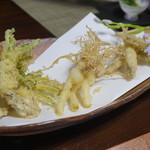 かたつむり - 天ぷら：わかさぎ、のびる、たんぽぽ