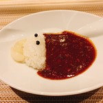SUGALABO - 旨味たっぷりの極上カレー✨お腹はいっぱいなのに別腹でどんどん入っていきます