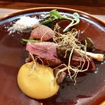 セルサルサーレ - バルバリー鴨の藁焼き 燻製したマッシュポテト レバーのムース