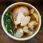 らーめん 鉢ノ葦葉 - 醤油ちゃーしゅーわんたん麺大盛り